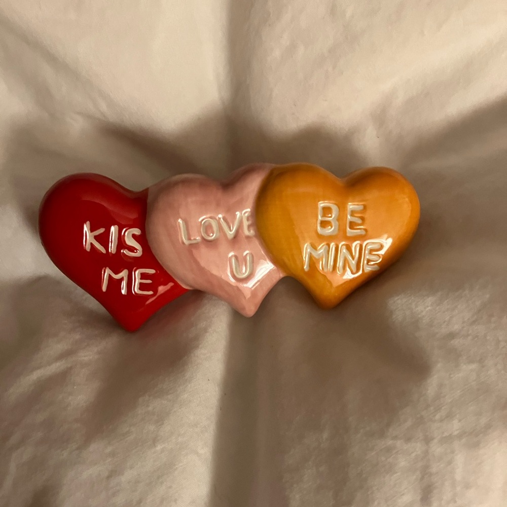 Nora Fleming ~ It’s a Love Thing ~ mini